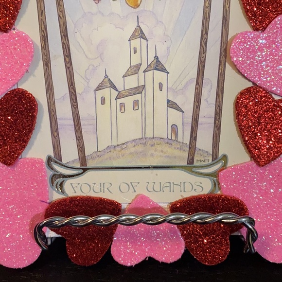 Four of wands twin flames tarot card with free stand - Picture 3 of 8